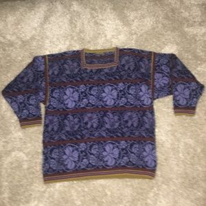 Oleana Women's Pullover Sweater size Medium